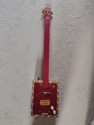 String cigar box guitar - cigar,