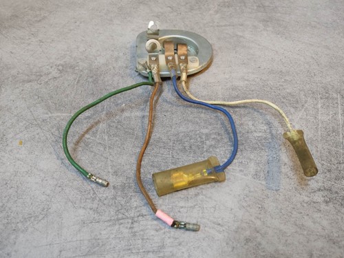 Front light bulb holder - front,