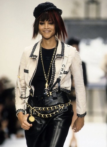 Chanel limited runway beige - limited,