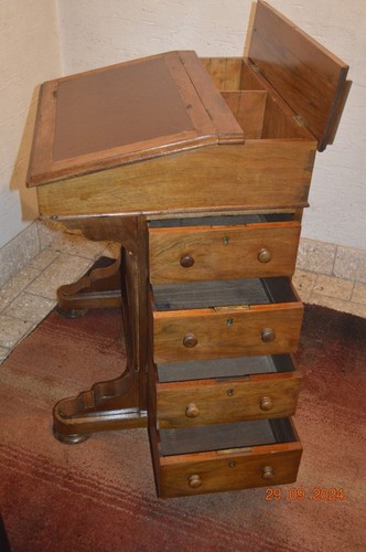 Davenport desk with - with, brown