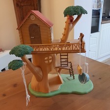 SYLVANIAN FAMILIES TREEHOUSE - SEE DESCRIPTION