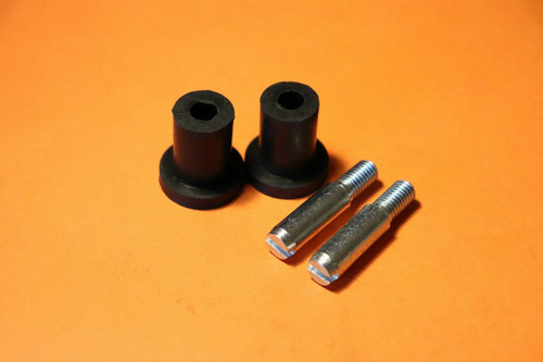 Triumph pair oil tank mounting - oil,