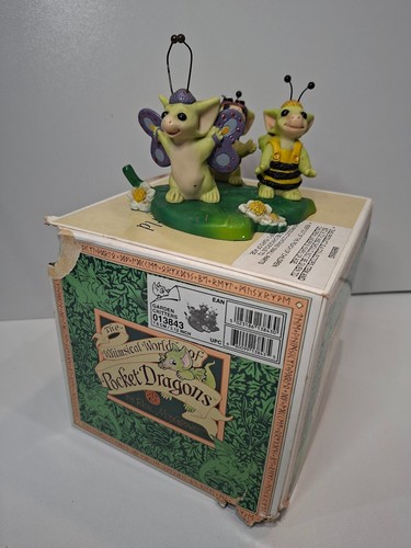 Garden critters pocket - garden,