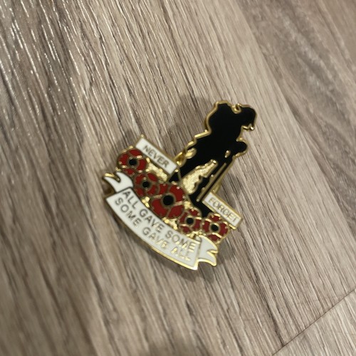 Pin badge poppies brooch - poppies,