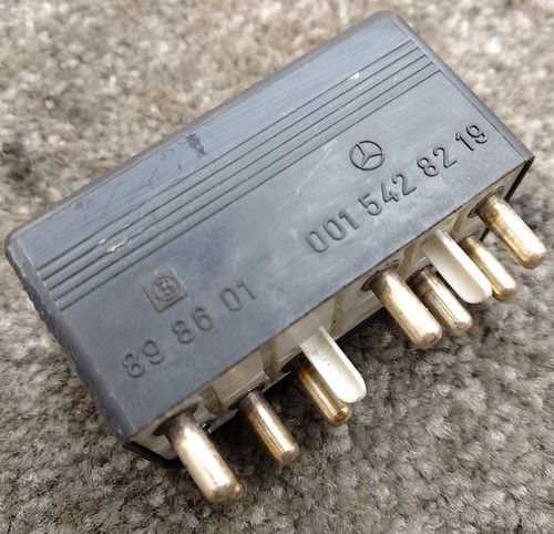 Mercedes auxiliary fan relay - auxiliary,