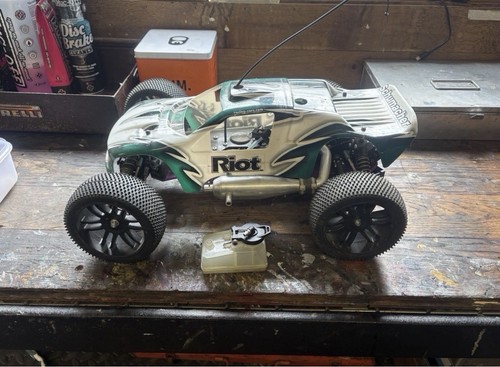 Schumacher riot x18 - riot, rc