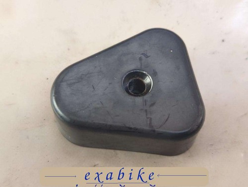 Plastic element for - element,