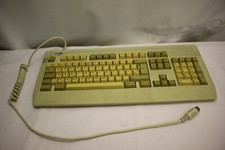 AMSTRAD 7220000824 COMPUTER KEYBOARD VINTAGE