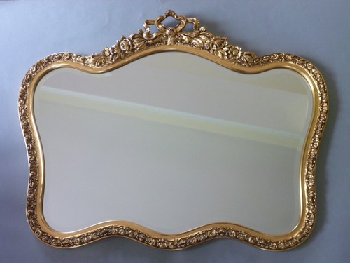 Vintage gold plaster wall - gold,