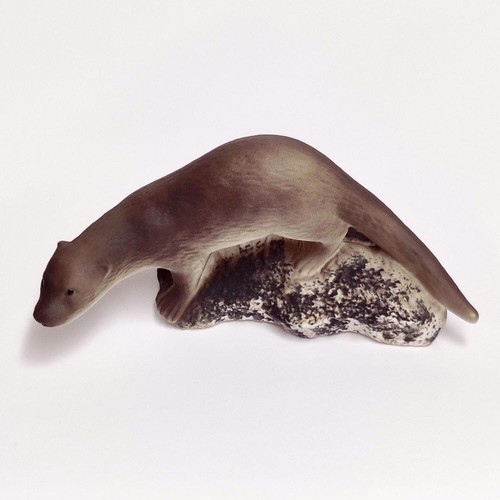 Highbank porcelain otter on - -,