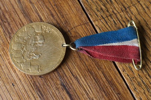 Commemorative medal for - uk,