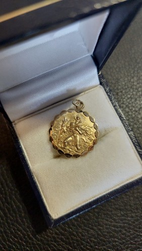 9ct yellow gold christopher - 9ct,