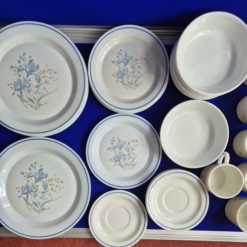 Pyrex england blue iris dinner - iris,