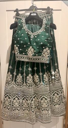 Dark green embroidered - dark,