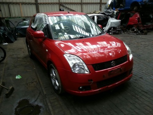 Suzuki swift 3dr petrol - suzuki, 1.5