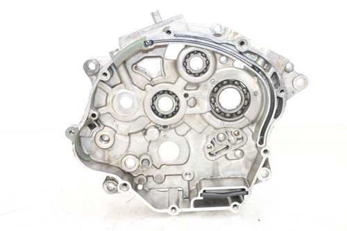 Right engine crankcase - engine,