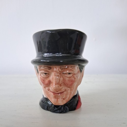 Small royal doulton - small,