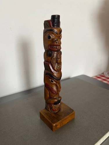 Vintage hand painted totem - hand,