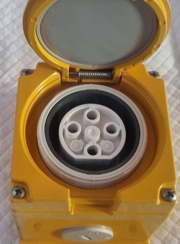 Clipsal wmb420 socket outlet - socket,