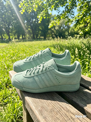 Bnwt adidas samoa vntg size - vntg, 8