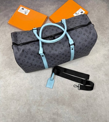 Louis vuitton grey monogram - grey,