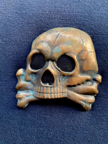 Skull busby fur hat - skull,