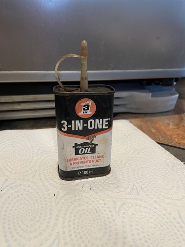 Old oil can - old,