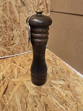 Wooden Pepper Mill Grinder. 