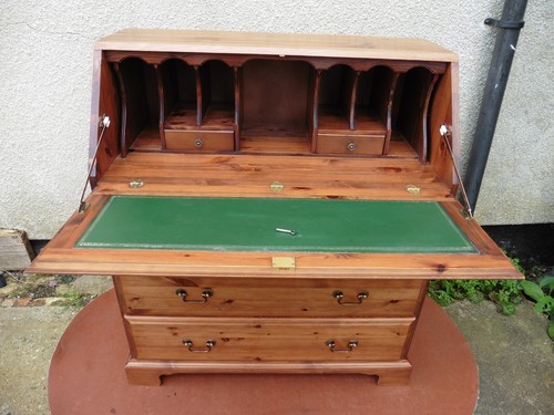 Solid pine writing bureau 5 - bureau,,