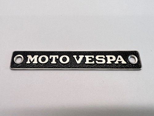 Vespa moto seat - moto, badge
