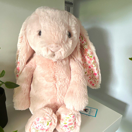 Bnwt jellycat medium - medium, blossom