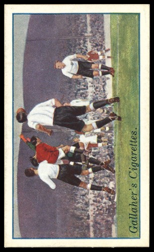 Gallaher footballers in - 'footballers,