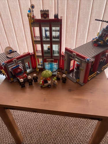 Lego city fire - city, station