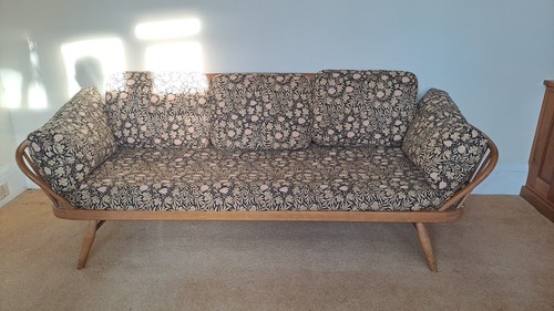 Ercol 355 studio - ercol, day