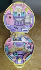 Vintage Bluebird Polly Pocket Stylin' Salon with doll (flawed) and head towel