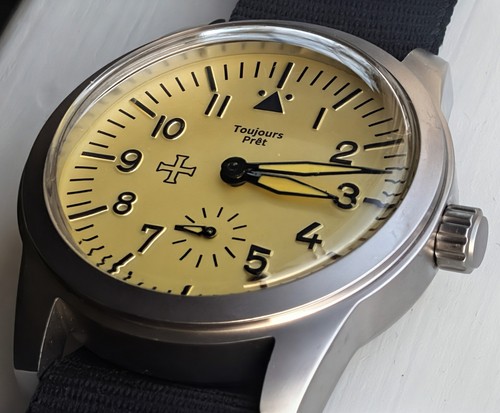 Mechanical military flieger