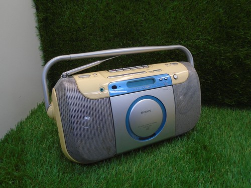 Vintage sony radio cassette - sony,