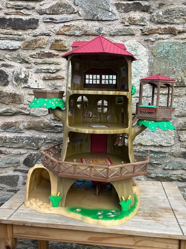 Sylvanian families tree house - families,