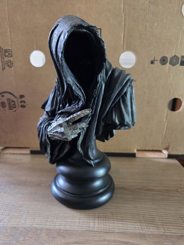 Sideshow weta ringwraith bust - sideshow,
