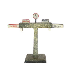 AC4551: Vintage Gauge 0/1 Marklin Train Direction Indicator / Stand 2645