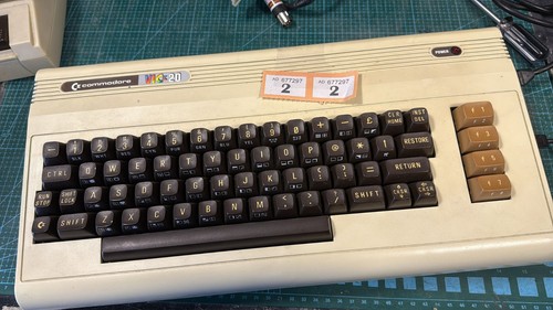 Commodore vic fully - vic-20.,