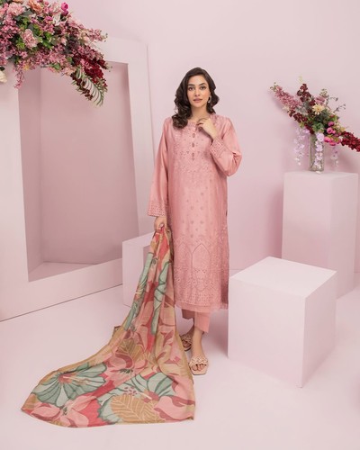 Pakistani designer ladies - pakistani,