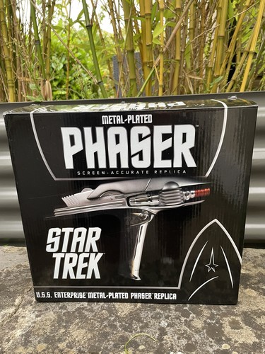 Star trek metal plated phaser - star,