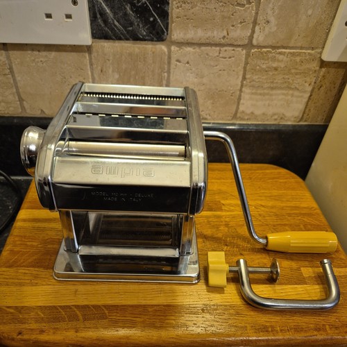 Ampia vintage pasta machine - wl,