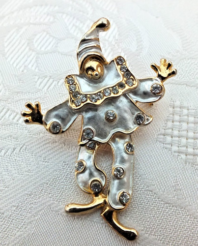 Articulated cream rhinestone - articulated,