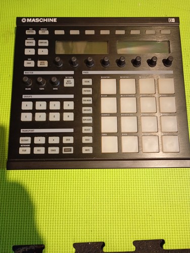 Native instruments maschine - instruments,