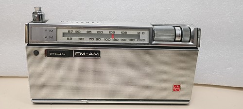 Vintage panasonic radio - panasonic,