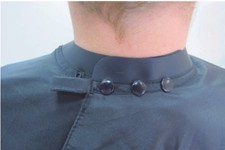 AGENDA BLACK NEOPRENE COLLAR CAPE BARBERS/SALON CUTTING /GOWN/KEEPS HAIR OUT