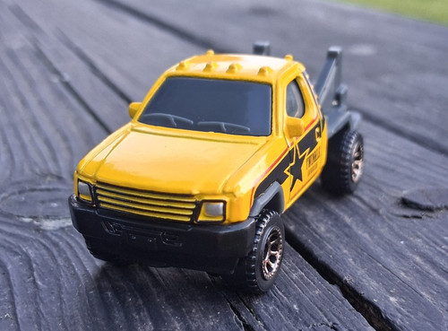 Matchbox garbage scout yellow - matchbox,