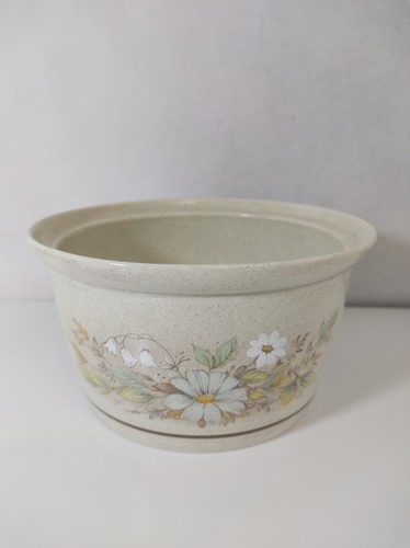 Vintage 1980 royal doulton - royal,